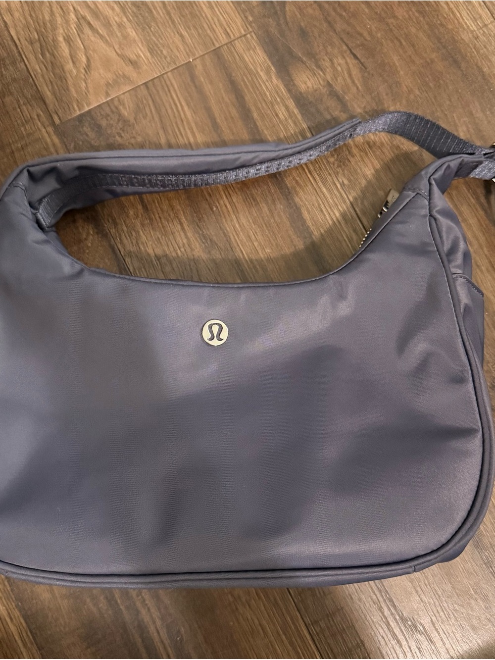 lululemon athletica City Essentials Shoulder Bag 4L Colour Dusty Diamond/Silver
